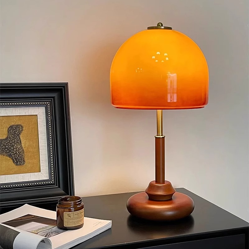 Bedroom Lighting Decor Ideas - ヴィンテージ高級クルミ色のガラス装飾デスクランプクリエイティブ寝室のベッドサイドランプ家の装飾品屋内照明ギフトアイデア