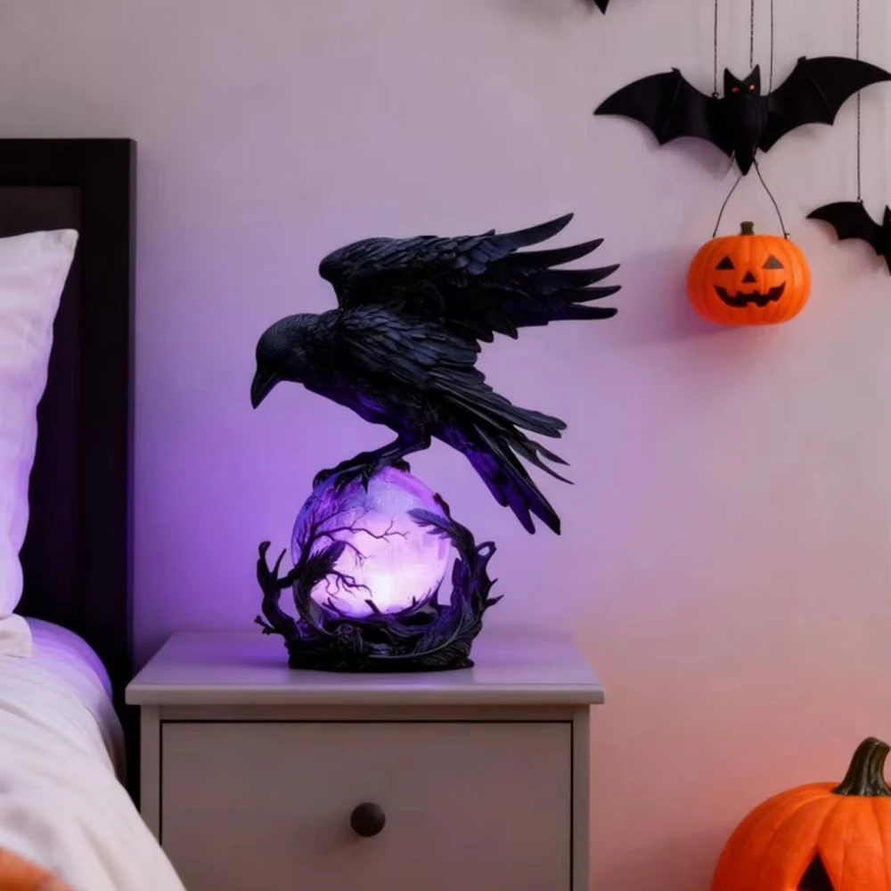 ゴシックレイヴンLEDランプ、紫色の輝き球に手作りされた彫刻 - Unique Lighting Decor のレビューと価格