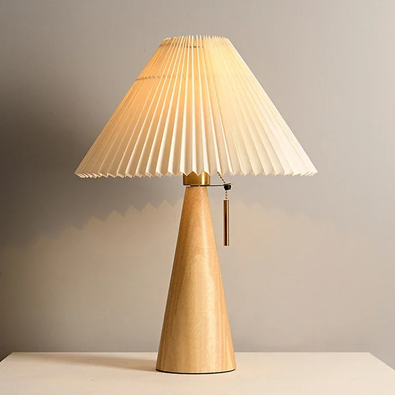 レトロプリーツテーブルランプ北欧無垢材ライト研究読書用寝室の - Decor Lighting Lamps のレビューと価格