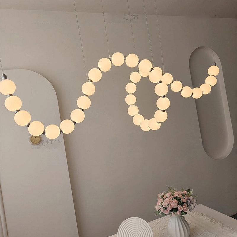 シンプルでモダンな家の装飾、ミニマリストの装飾、リビングルー - Unique Lighting Decor のレビューと価格